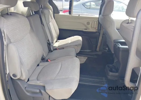 2021 Toyota Sienna Le из США, поврежденный, VIN 5TDKRKEC9MS030856